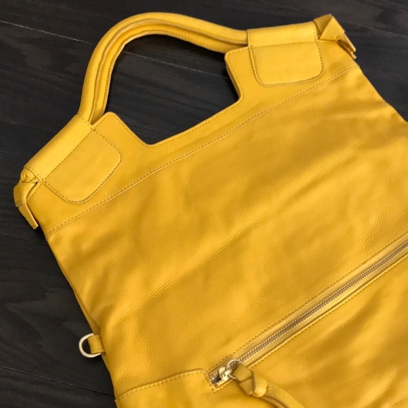 πx3HPπYellow Foley and Corinna purse - Picture 3 of 8